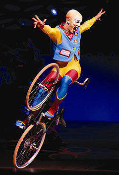 Cirque du Soliel performer