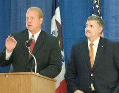 Governor Chet Culver, Farm Bureau President Craig Lang (L-R)