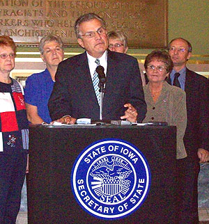 Iowa Secretary of State Michael Mauro.