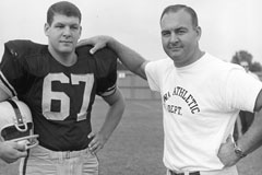 Wally Hilgenberg (left) and brother Jerry.