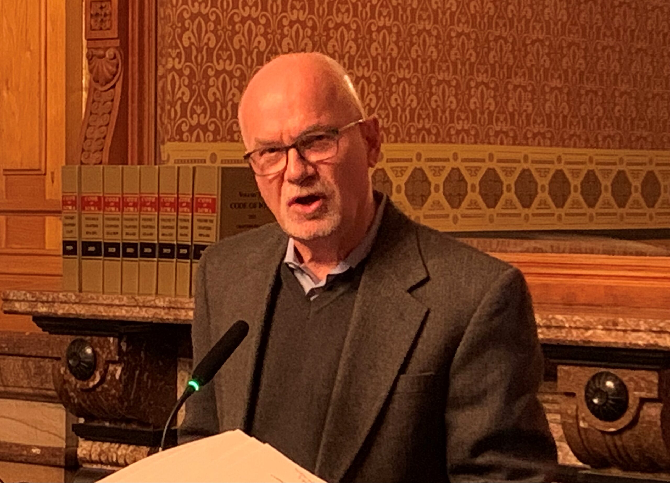 Senate Democrats call for investigation of Iowa nursing home abuse