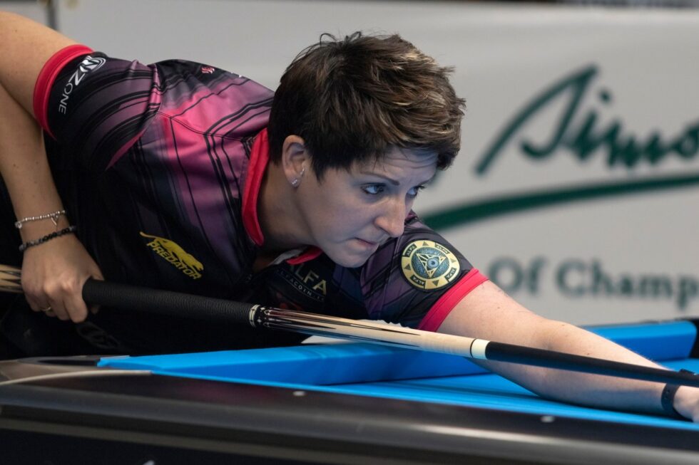 World's top female billiard players compete in SE Iowa this week