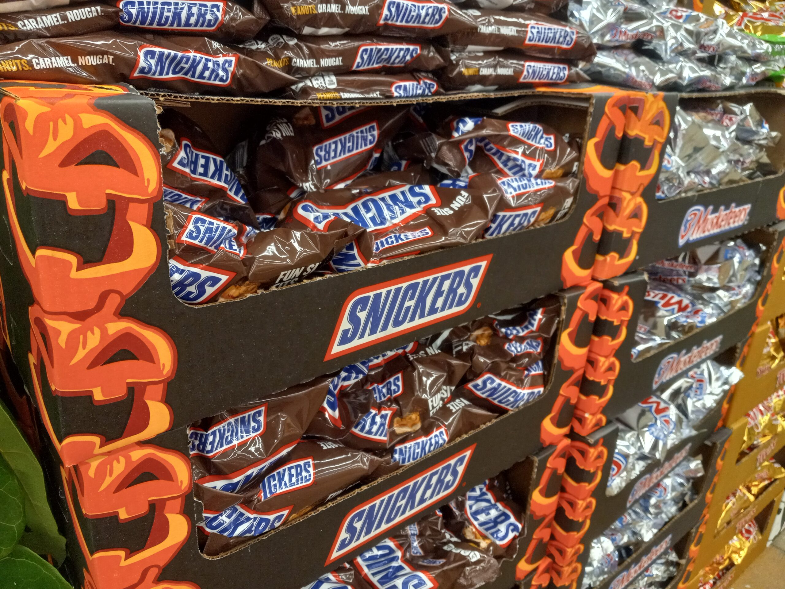 Iowa parents shouldn't let their young werewolves wolf all of the candy ...