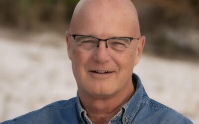 Brian McLaren teaches Iowans how to keep it together when the world’s falling apart