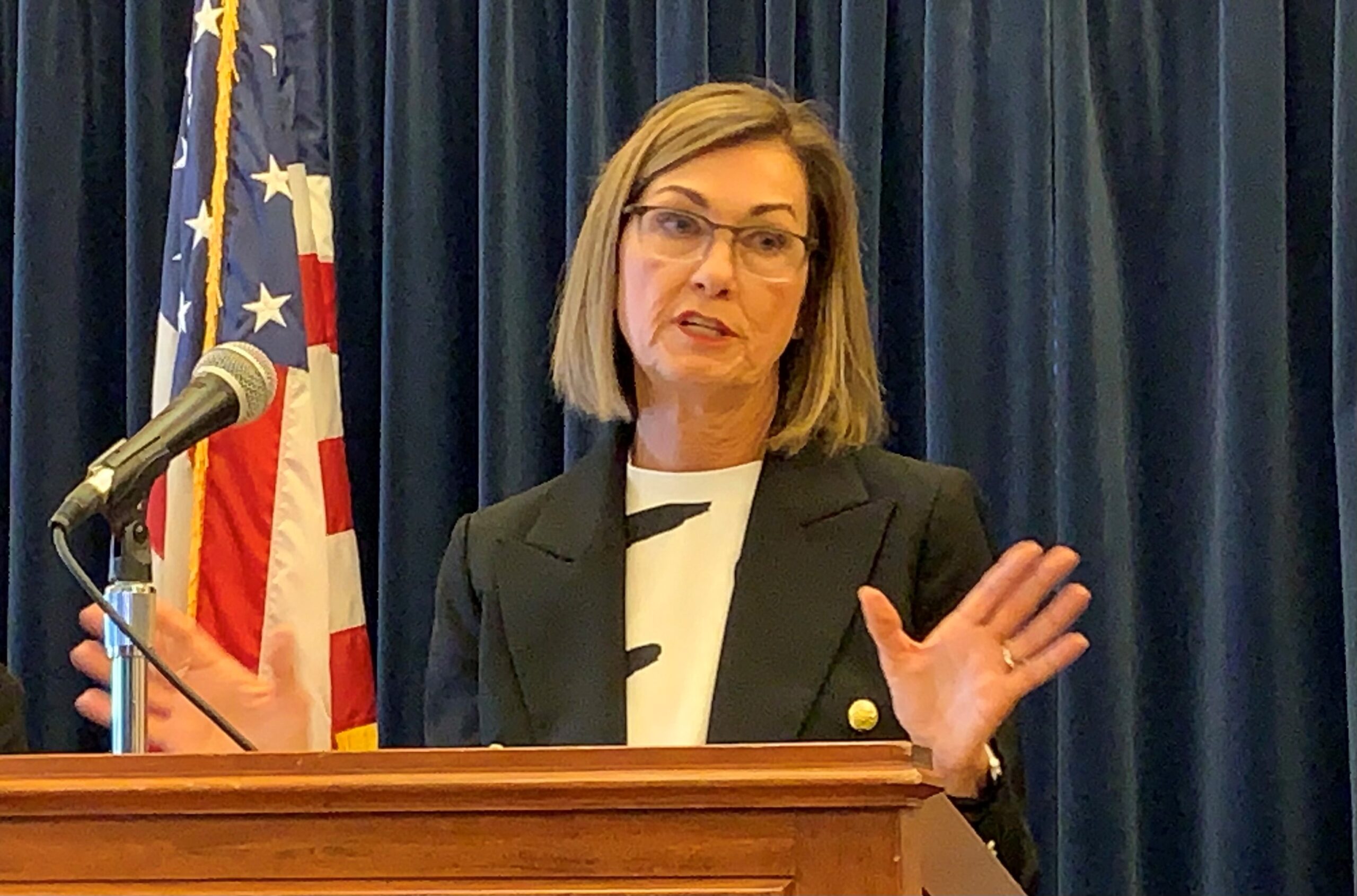 radioiowa.com - O. Kay Henderson - Iowa's governor says it's too early to predict property tax debate outcome - Radio Iowa