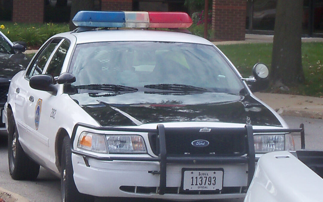 Des Moines police chief responds to video showing rifle on top of patrol car