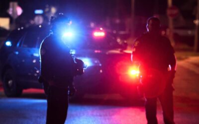 Teen suspect caught after hitting Des Moines police officer with car