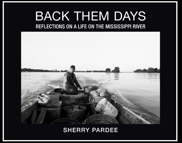 Iowan’s new book details bygone eras of Mississippi River culture