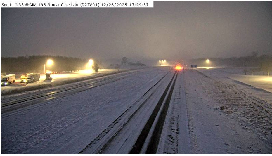 Iowa blizzard closes Interstate 35 from Ames to Clear Lake