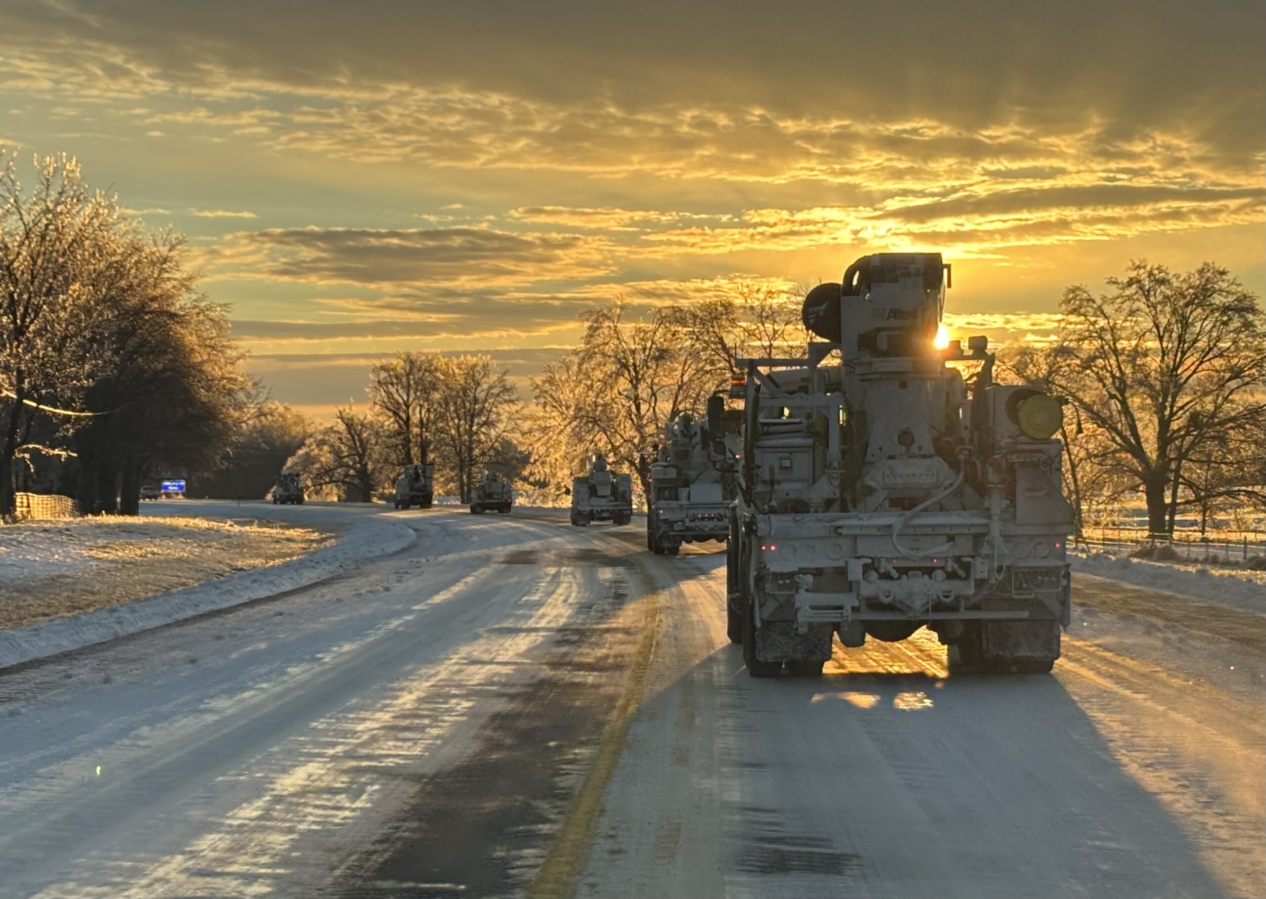 Iowa power line workers help Louisiana recover from ice storm