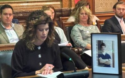 Panel ponders how to expand mental health services in Iowa