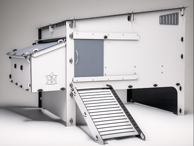 radioiowa.com - Matt Kelley - Why people are flocking to Iowa hatchery for backyard birds - Radio Iowa