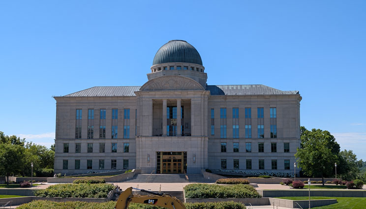 Iowa Supreme Court upholds prison ban on materials with nude pictures