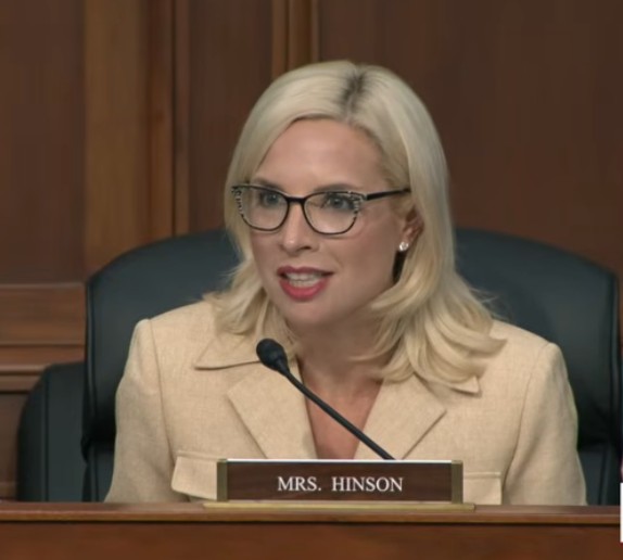 Congresswoman Hinson talks with Supreme Court justices about security funding