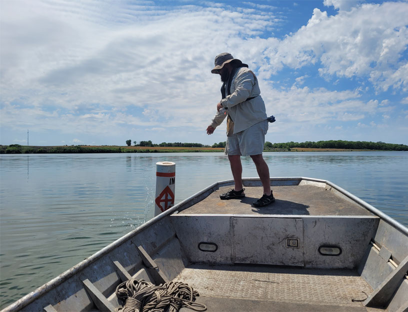 radioiowa.com - Dar Danielson - DNR checks oxygen, temperature impact on Iowa reservoirs - Radio Iowa