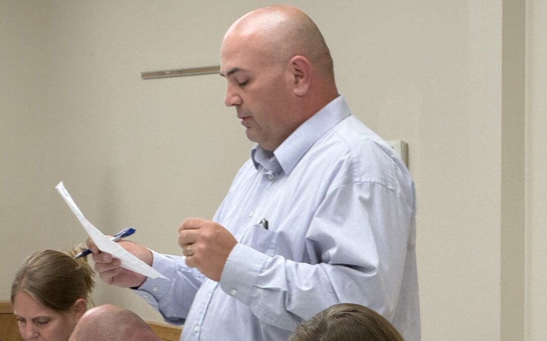 Despite protests, Salix leaders vote to proceed with data center project