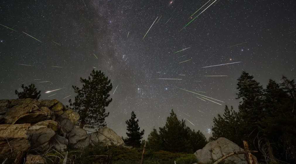 If the clouds part, Iowans should be able to see plenty of meteors tonight